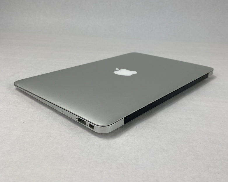 Apple A1465 MacBook Air 2013 11" 1.3Ghz i5 4GB RAM 120GB SSD macOS 11.7.1