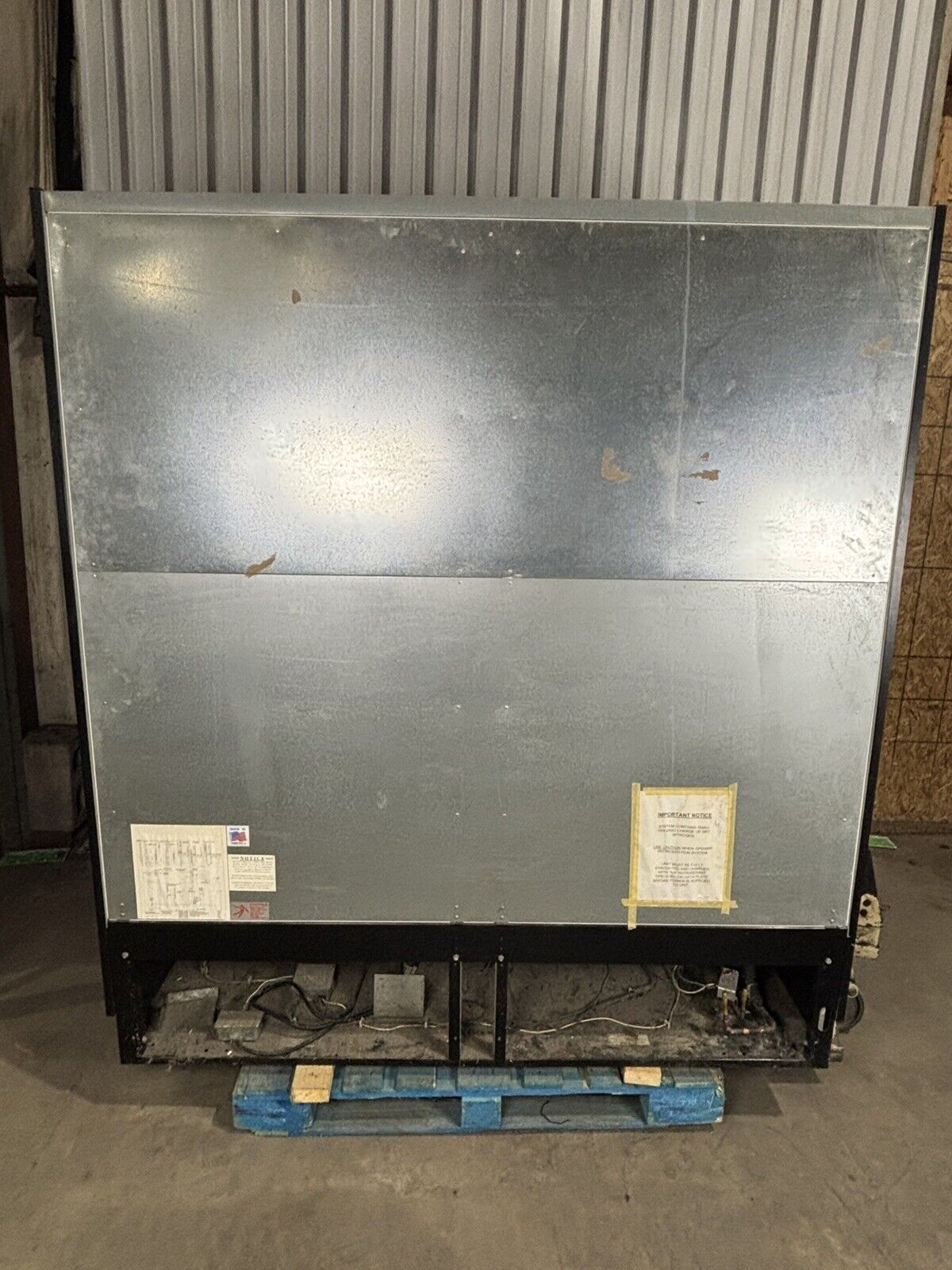 Federal Industries RSSM678R-3 Black 71" Self Serve Four Shelf Air Curtain Powers