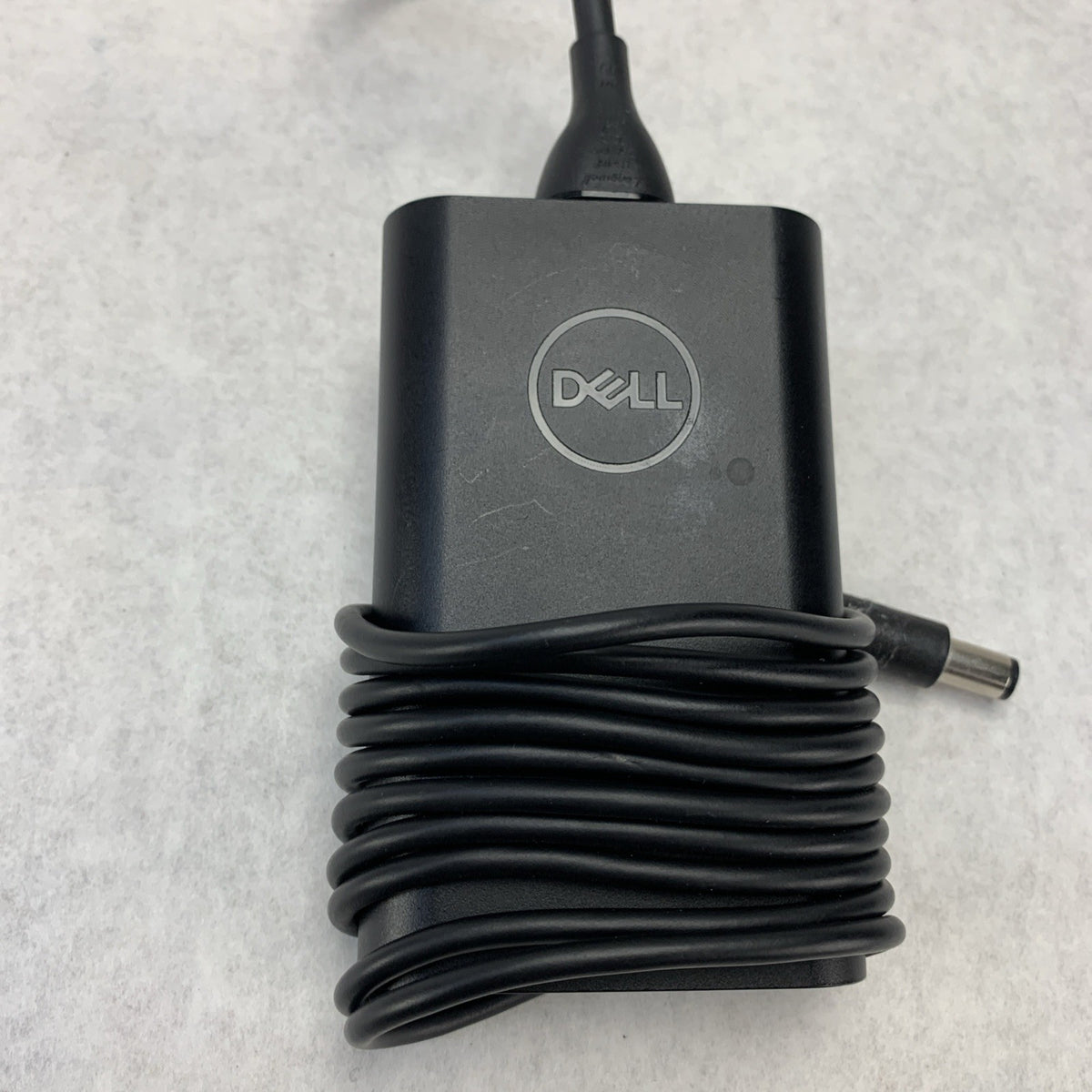 Dell 0WM8P1 65W 19.5V 3.34A 7.4mm Barrel AC Adapter Charger DA65NM1921
