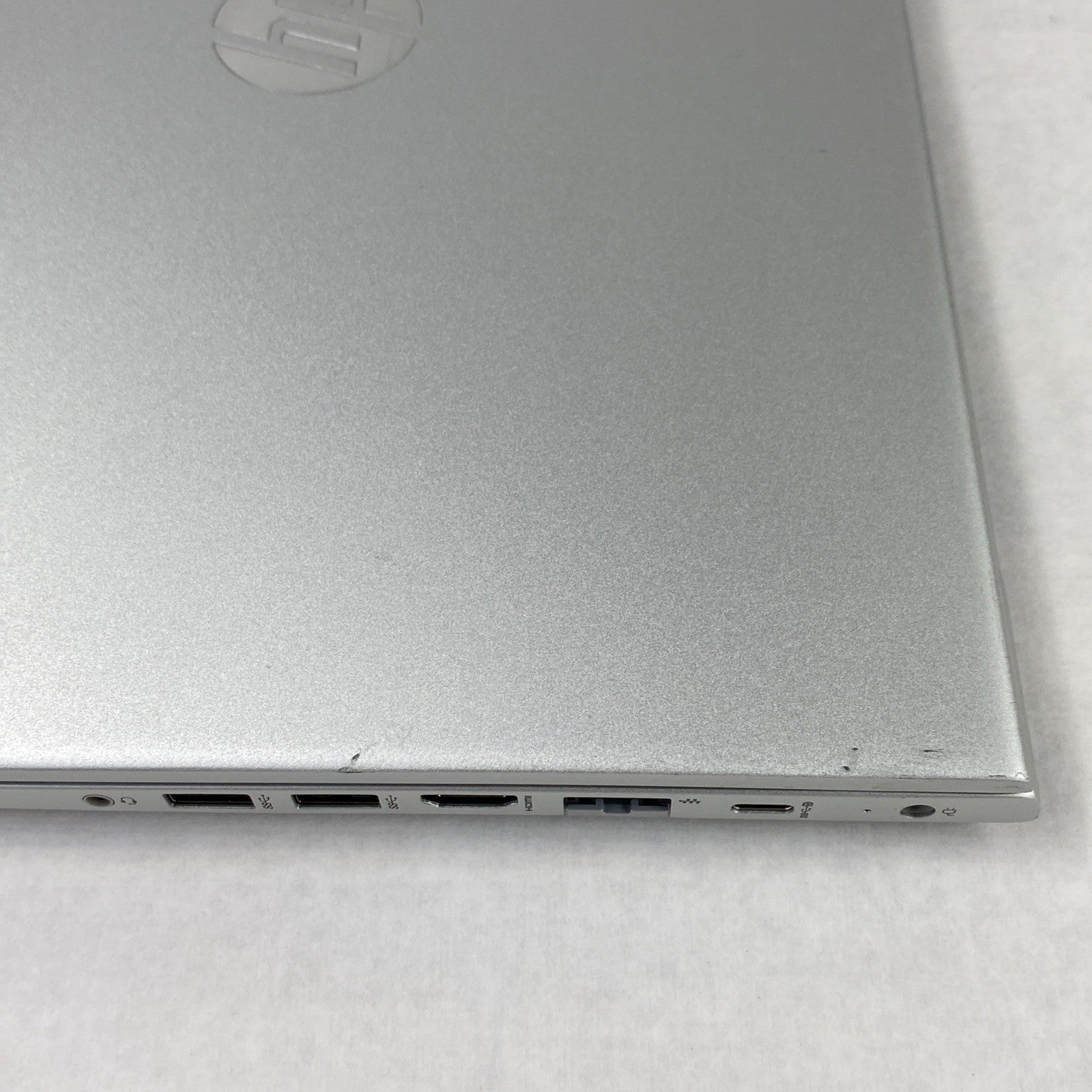 HP ProBook 440 G6 14" Touch Core i5-8265U 1.60 GHz 8 GB RAM No HDD No OS