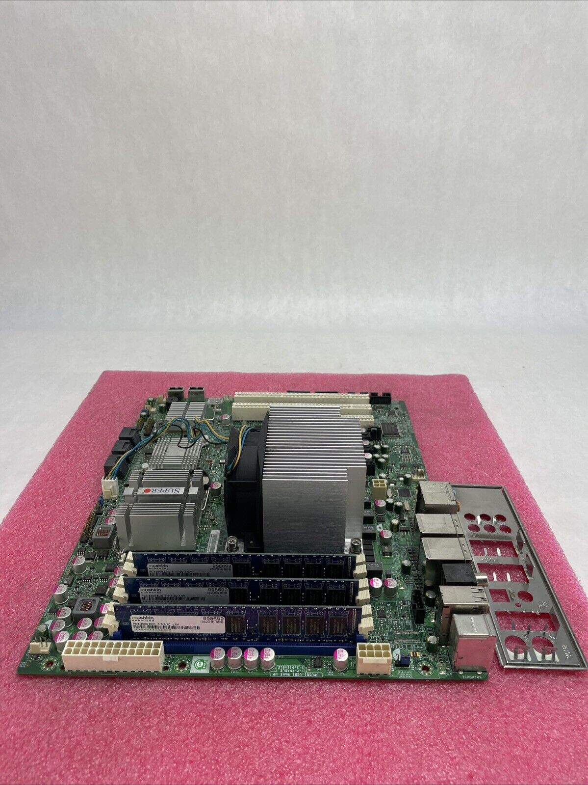 Supermicro X85AX Motherboard Intel Xeon E5502 1.87GHz 4GB RAM w/Shield