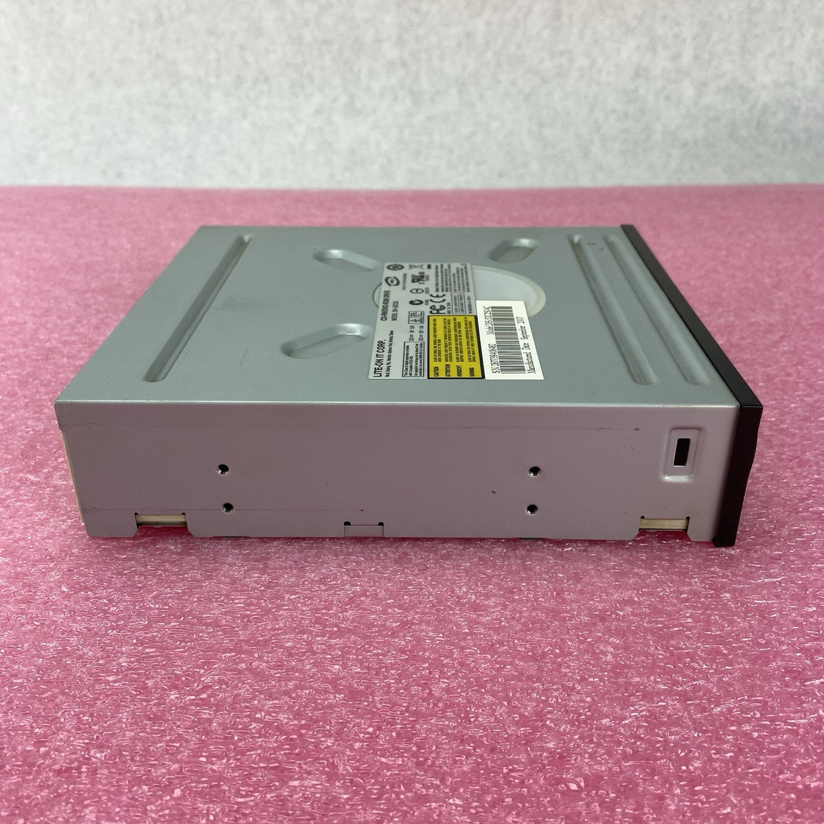 Lite-ON IT Corp CD-RW/DVD-ROM SATA Internal Desktop Drive Tested DH-52C2S4
