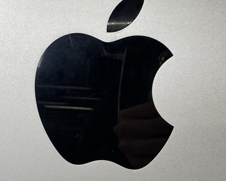 Apple A1418 iMac 21.5" 2014 1.4 GHz i5 8 GB RAM 500GB HDD macOS 11.7.1