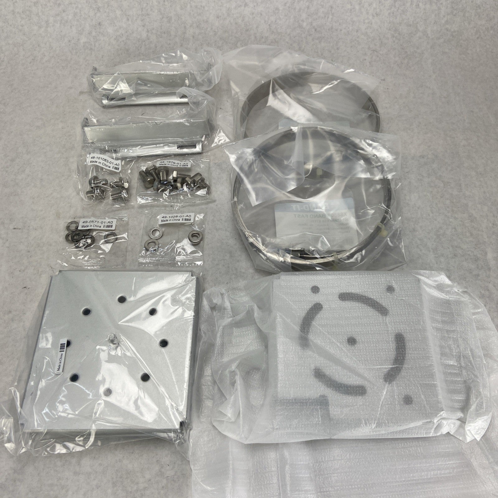 Cisco Aironet 1570 Series Pole Mount Kit Type 2 AIR-ACCPMK1570-2 NEW