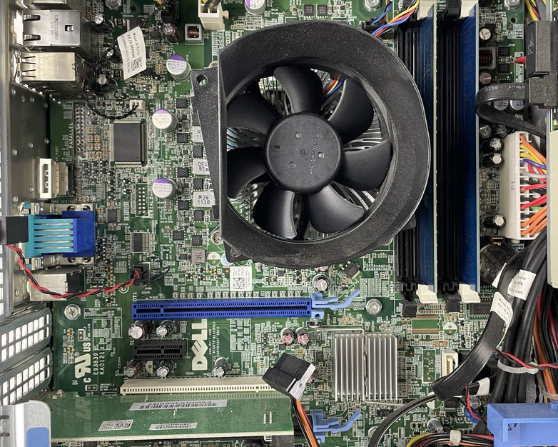 Dell Optiplex 990 DT i3-2120 3.30 GHz 4 GB RAM No HDD/OS