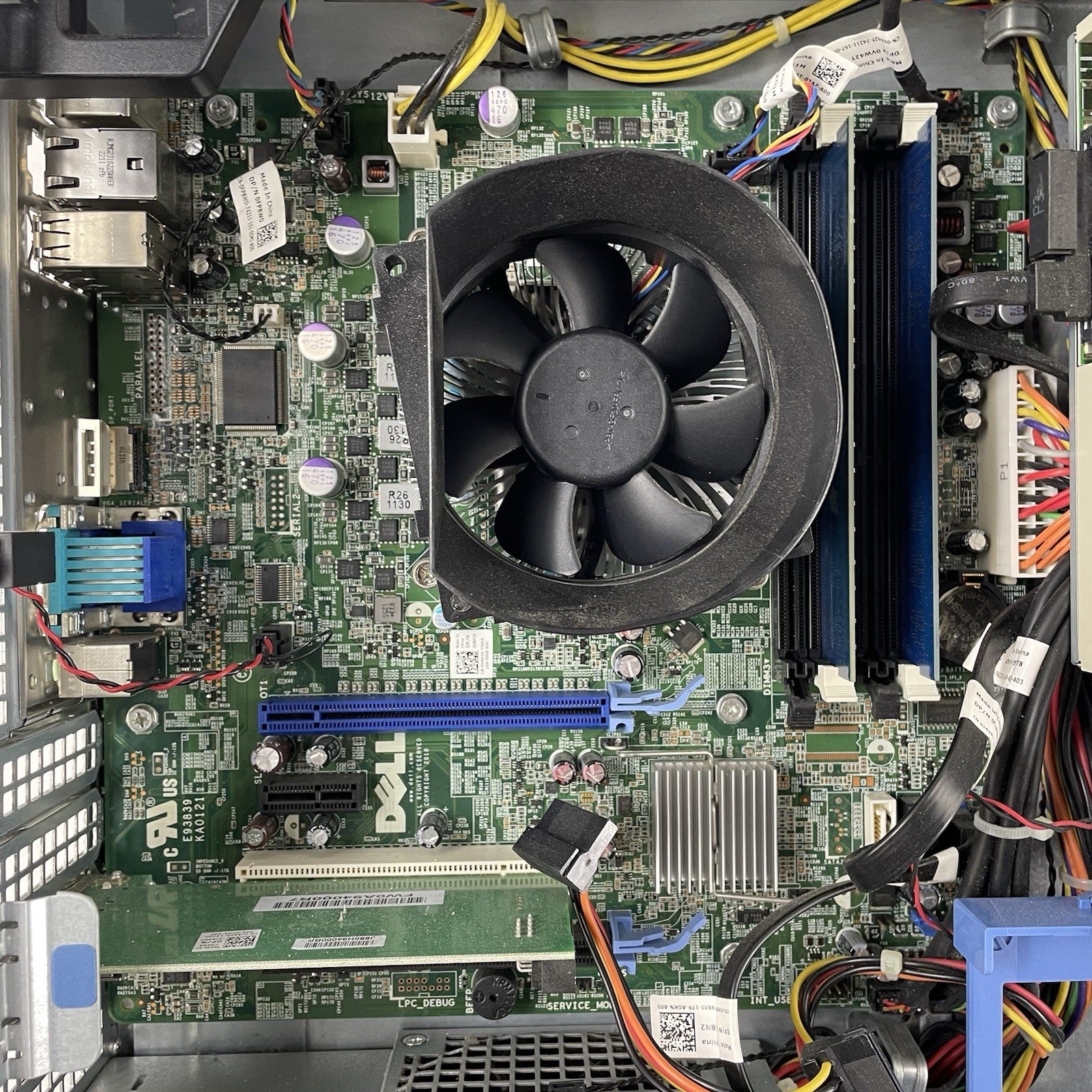 Dell Optiplex 990 DT i3-2120 3.30 GHz 4 GB RAM No HDD/OS12