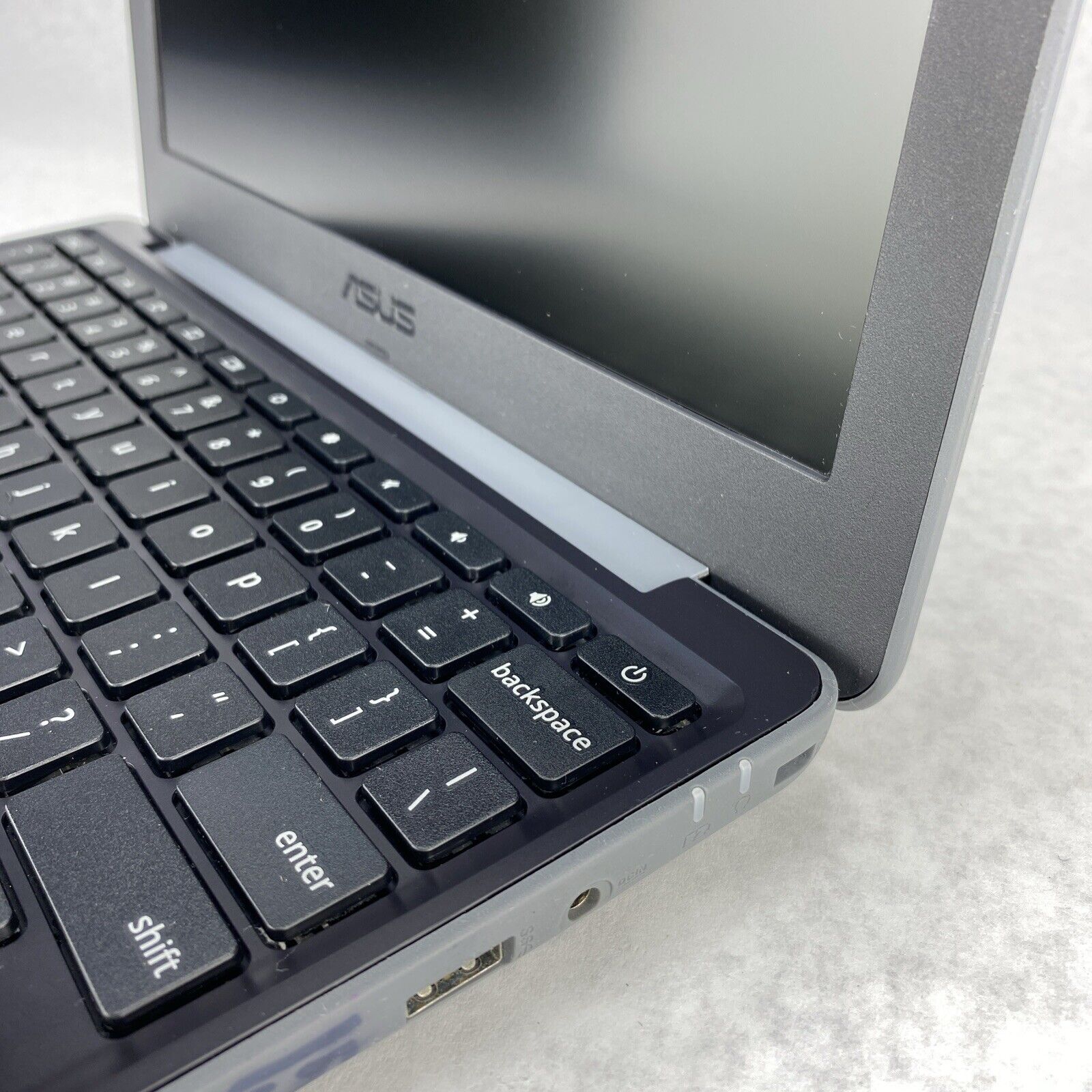 Asus C202SA 11.6" Notebook PC Intel Celeron N3060 1.60GHz 4GB RAM 16GB READ