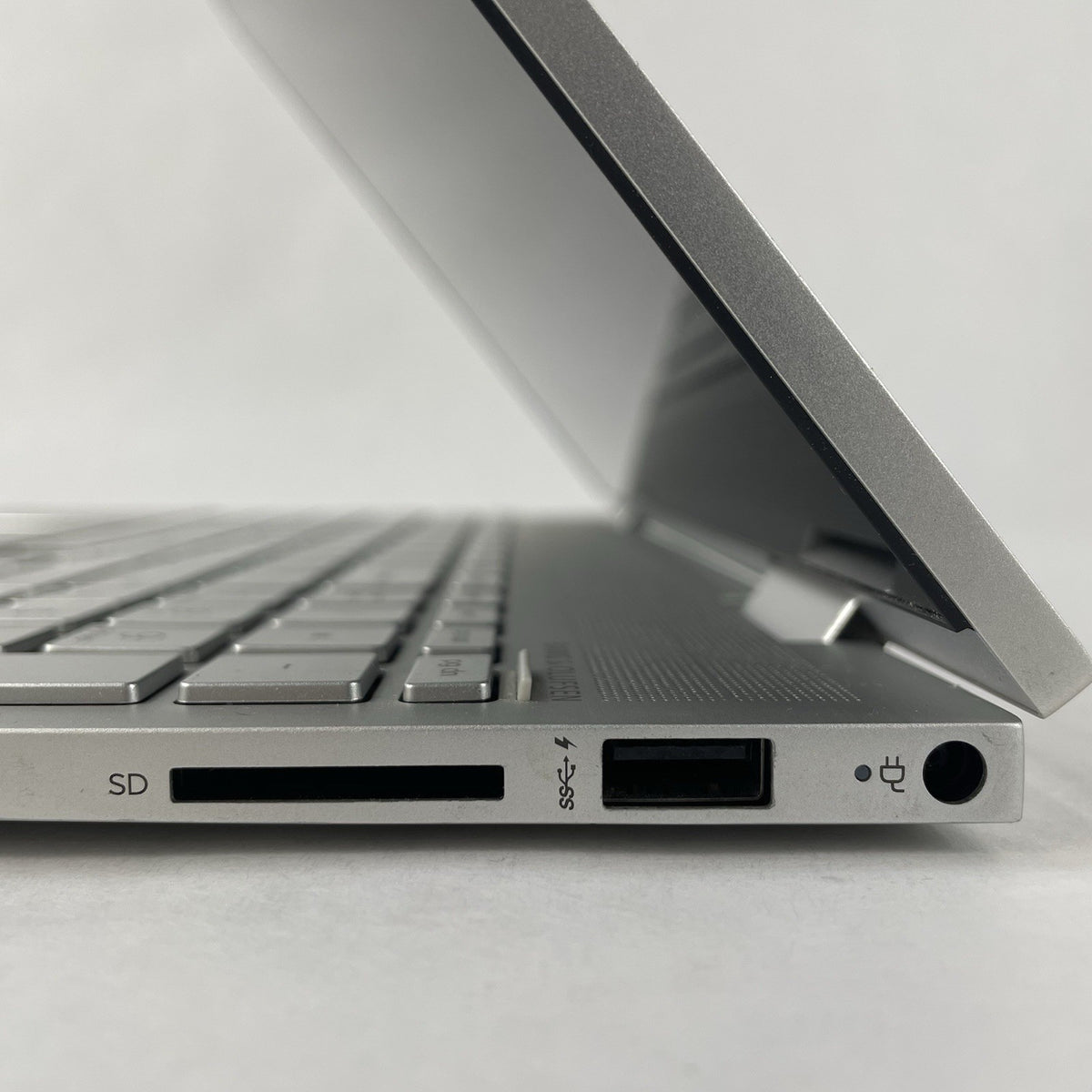 HP Envy x360 15.6" i5-1035G1 1.00 GHz 8 GB RAM No SSD/OS/AC/Batt - READ6