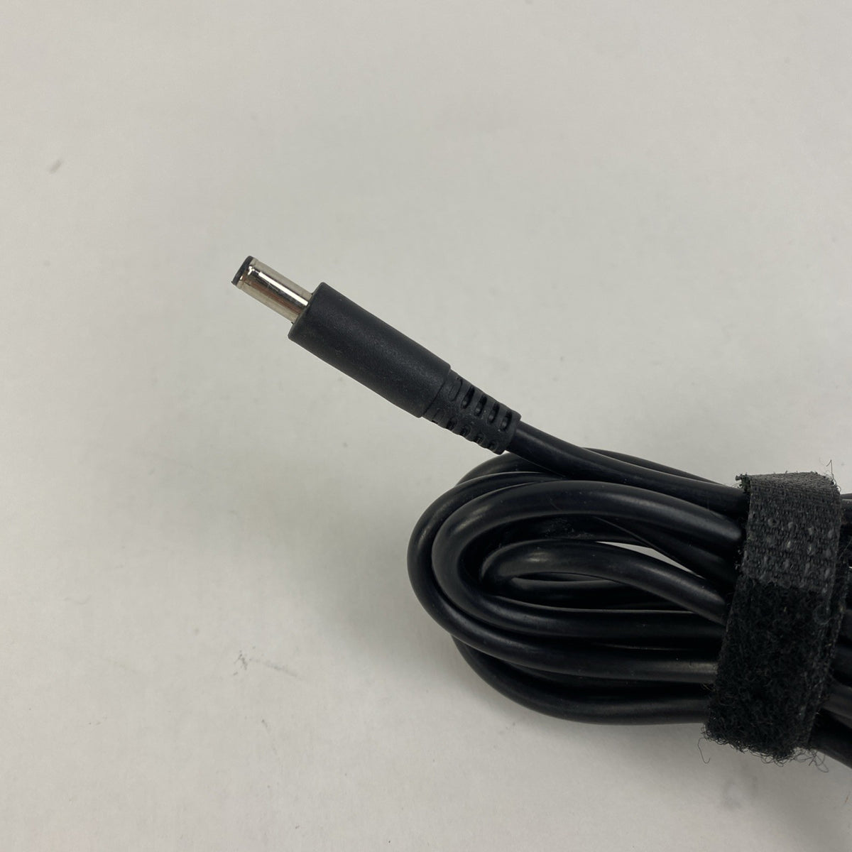 Dell HA65NSS-00 65W 19.5V 3.34A Small Barrel AC Adapter - Lot of 34