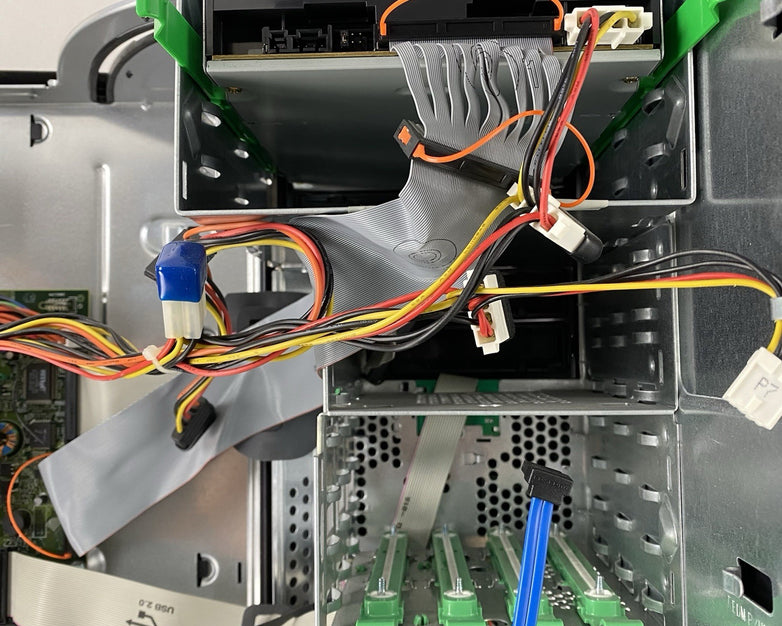 Dell OptiPlex GX280 MT Pentium 4 3.00GHz 512MB RAM No HDD No OS