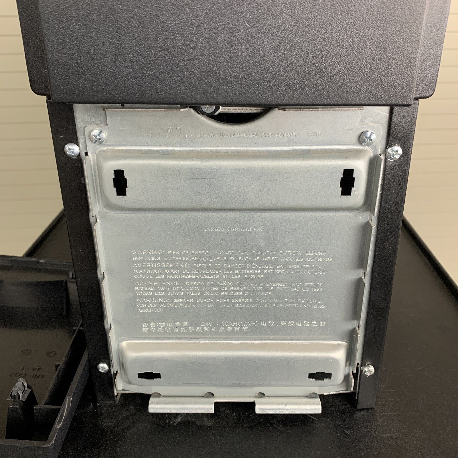 APC SUA2200 Smart-UPS 2200 UPS Tower Tested No Batteries w/ Cord