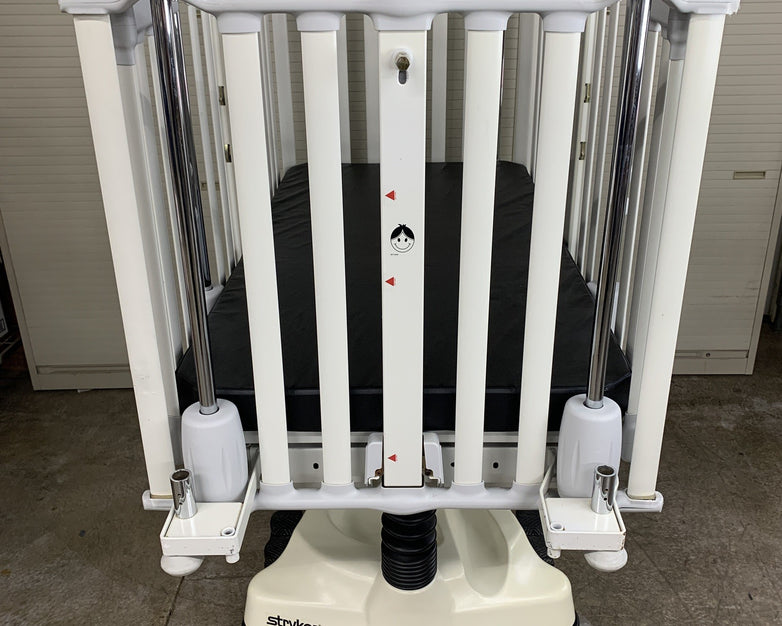 Stryker Cub FL19H Pediatric Crib with Mattress No Handles on Doors