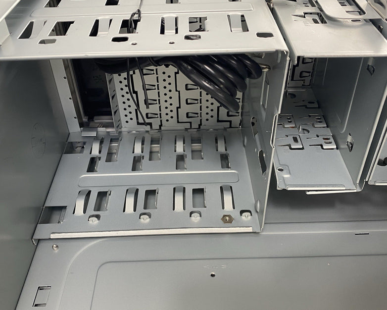 ASUS Ascot 6AR6-F Mid ATX Computer Case No Power Supply