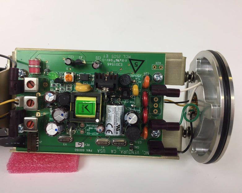 Hitachi VK-S214R Surveillance Camera with WTI-WL6 Lens and 110V AC Power Board