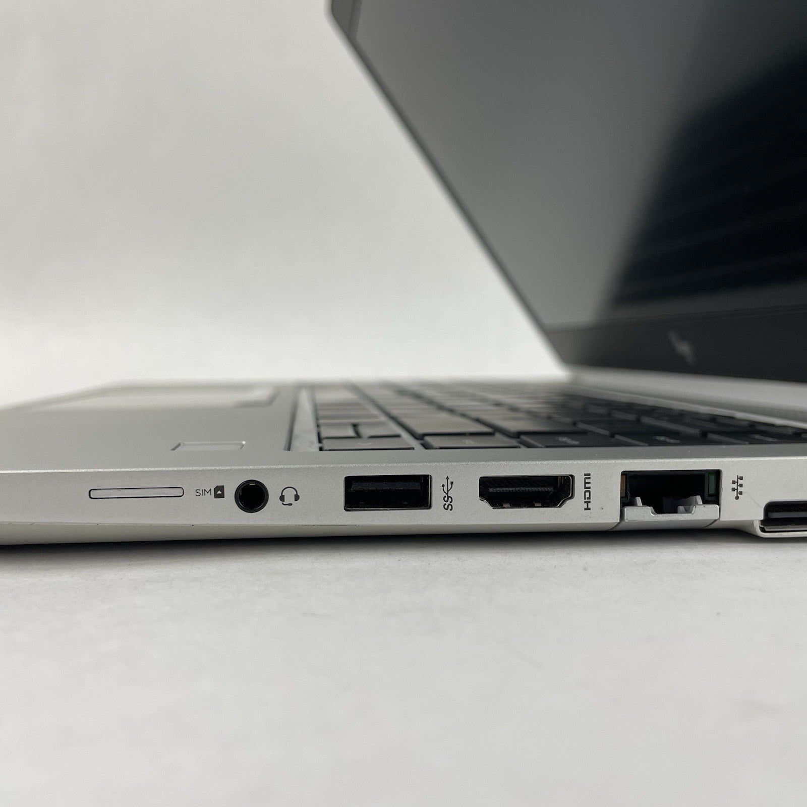 HP MT44 Thin Clinent 14" AMD Ryzen 3 Pro 2300U 2.00 GHz 8 GB RAM No SSD/OS/AC6