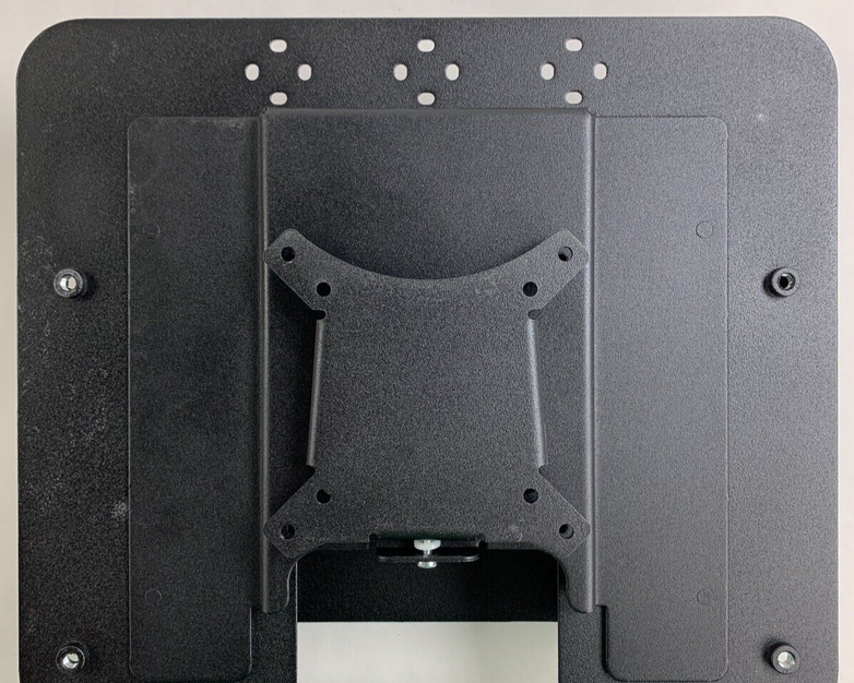 QSR 600-1009 QBracket  Monitor Mount Adapter Plate Open Box