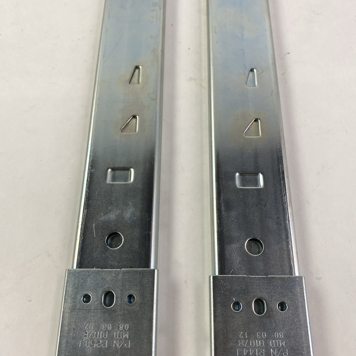 Dell R137J N915J Right and Left Sliding Server Rails 3
