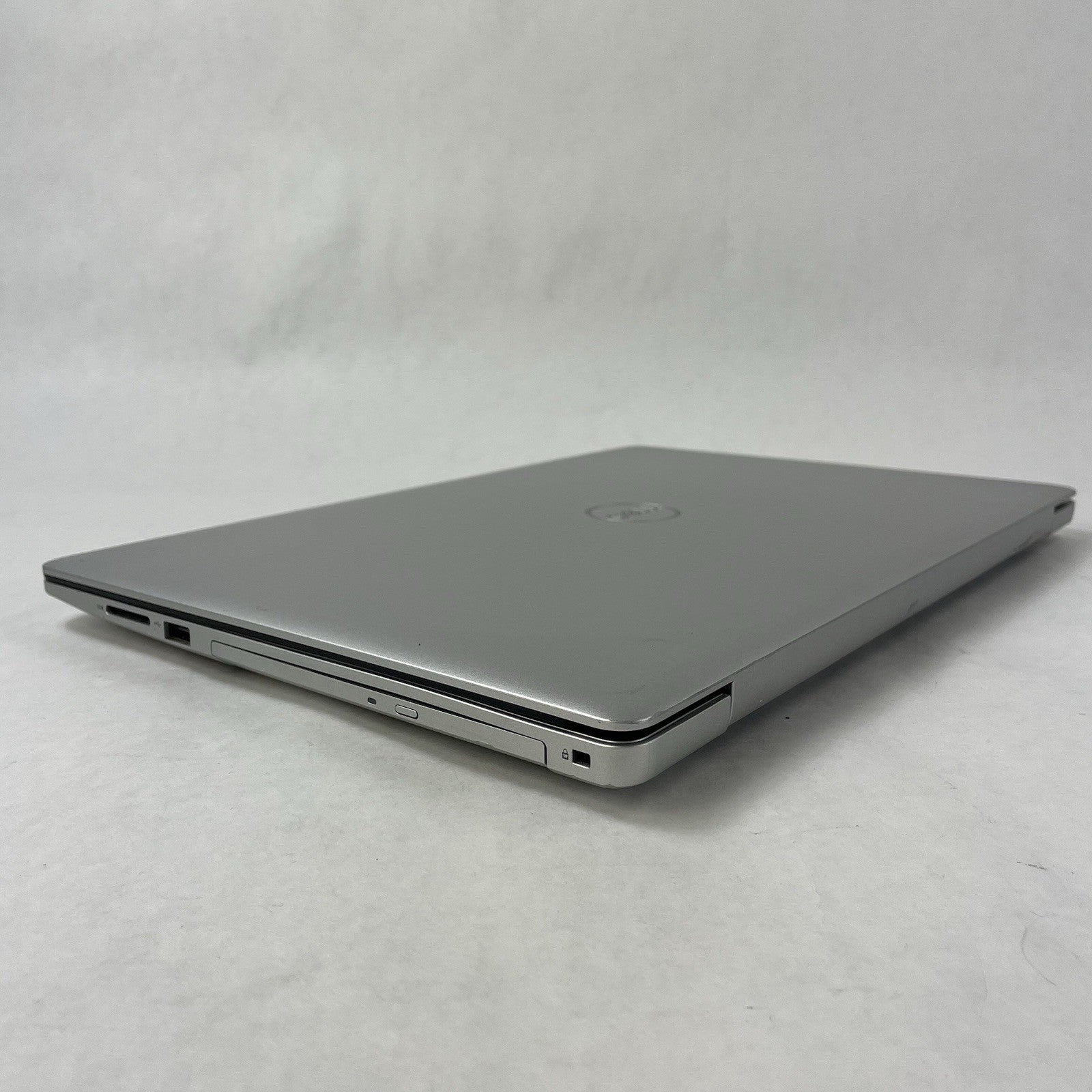 Dell Inspiron 5570 15.6" i7-8550U 1.80 GHz 12 GB RAM No SSD/OS/AC11
