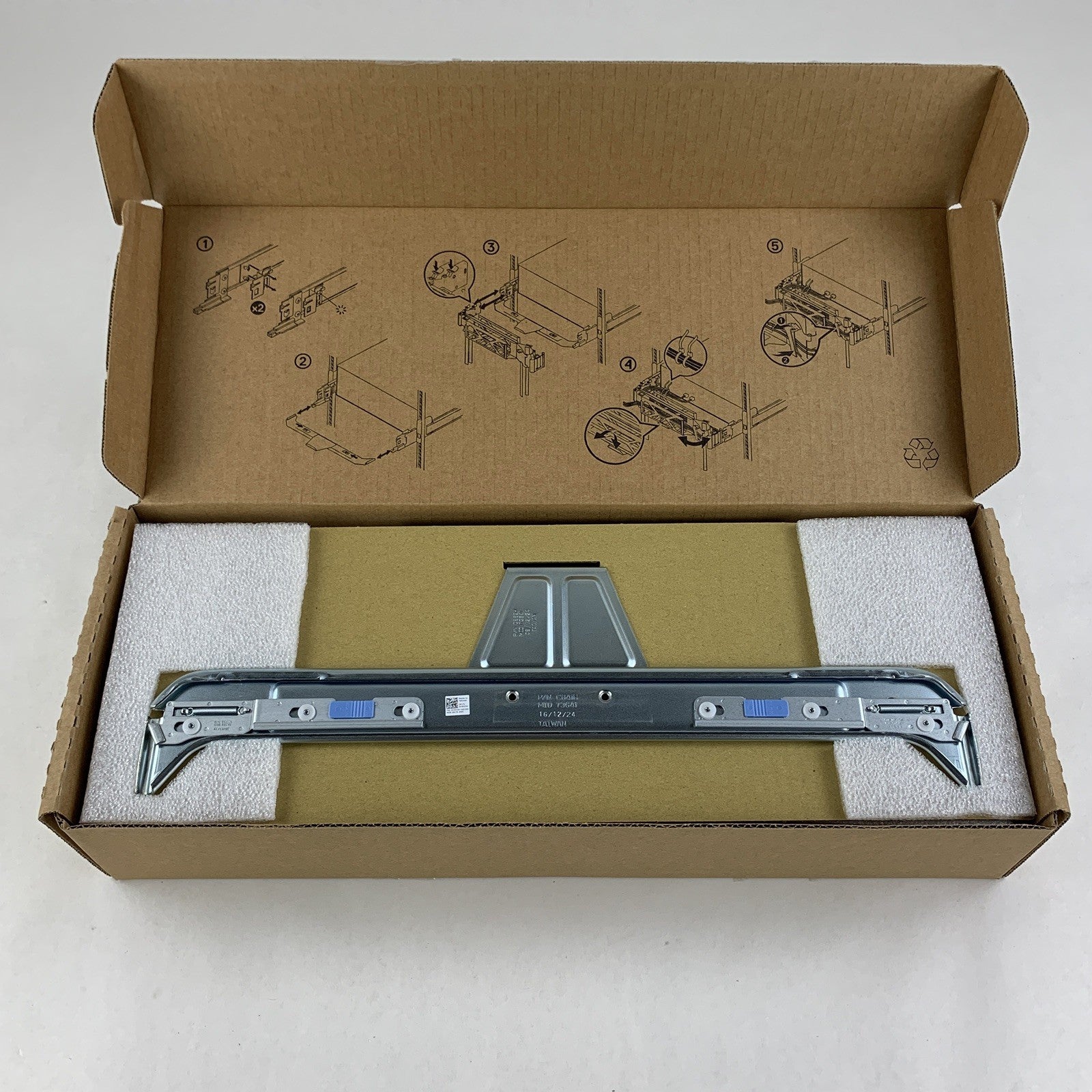 Dell OTTYJN Cable Management Kit For Poweredge New Open Box