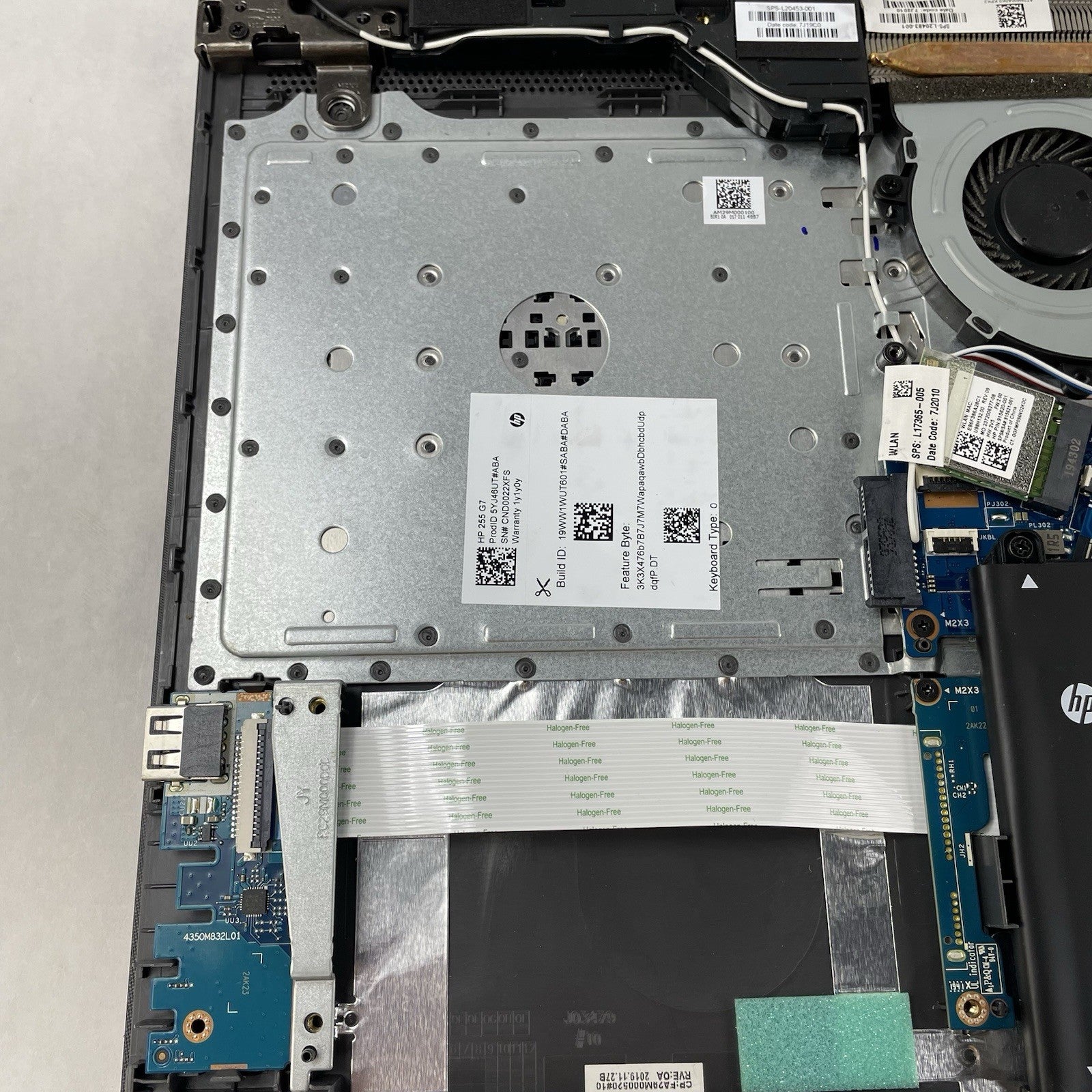 HP 255 G7 15.6" Ryzen 3 2200U 2.50 GHz 8 GB RAM No SSD/OS/AC16