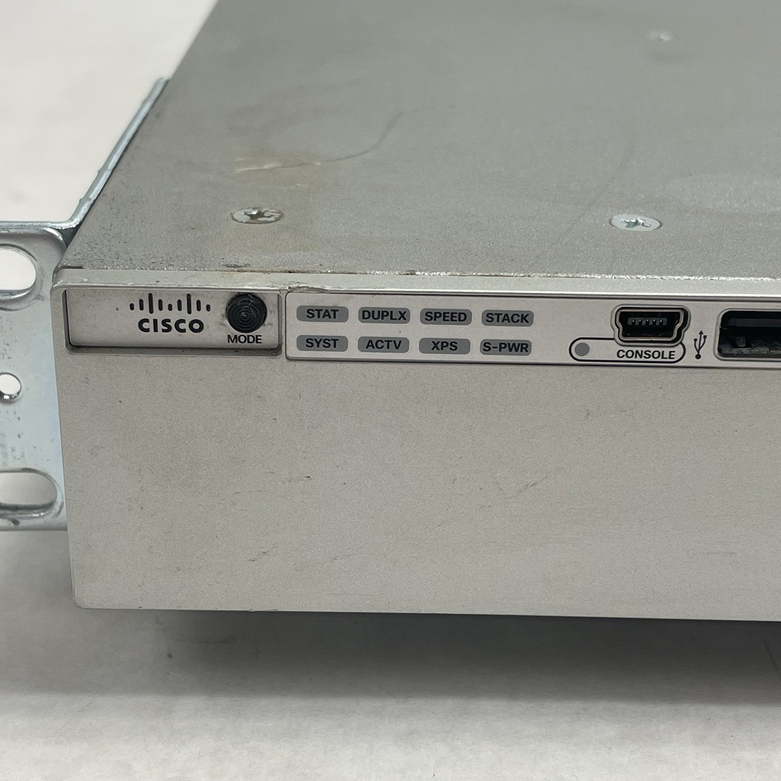 Cisco Catalyst WS-C3850-24T-L V06 24 Port Switch Tested & Reset 1X PSU5