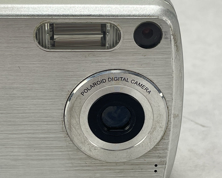 Polaroid A520 Compact Digital Camera 5MP 1x/4x Zoom 2"