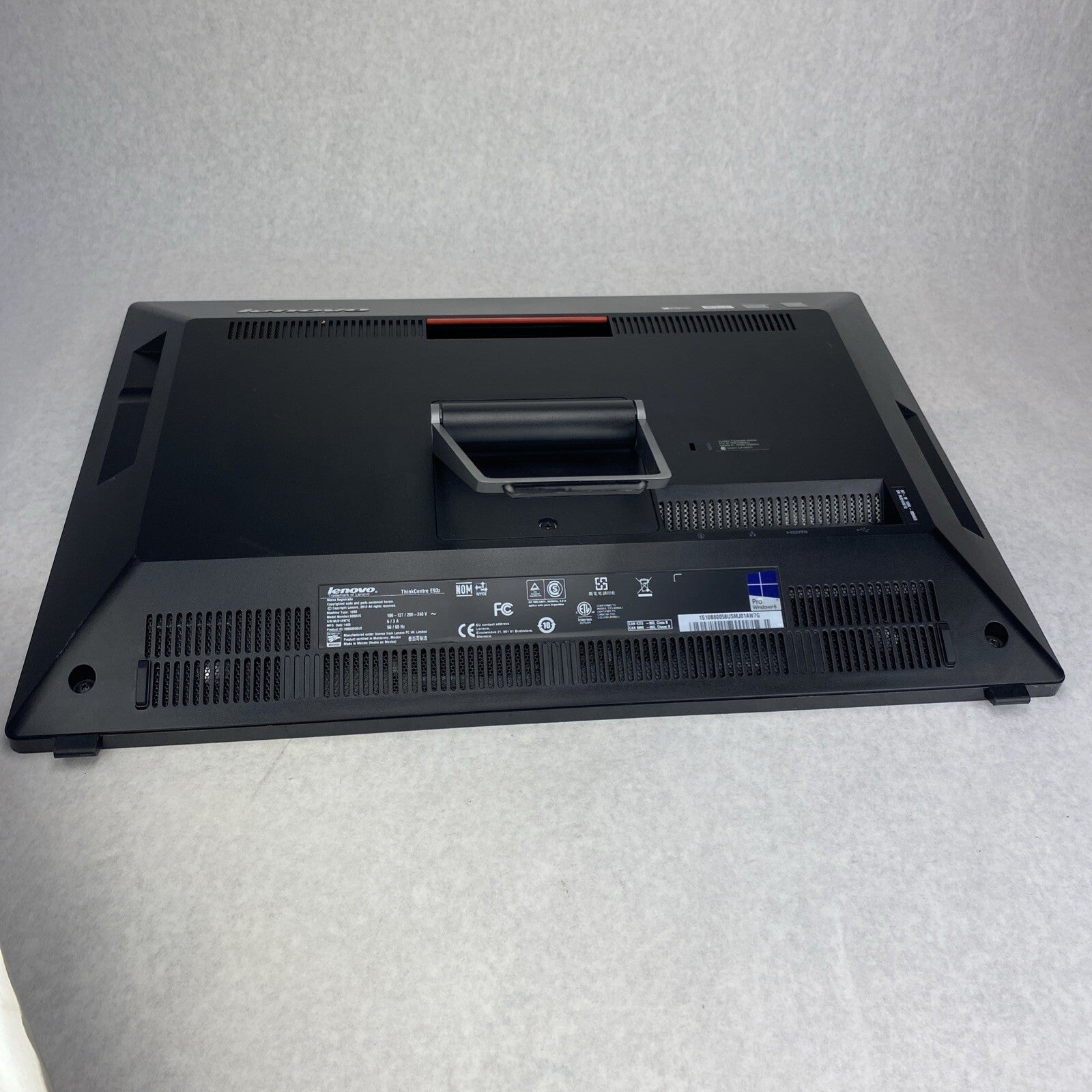 Lenovo ThinkCentre E93z AIO Intel Core i3-4130 3.40GHz 4GB RAM No HDD No OS