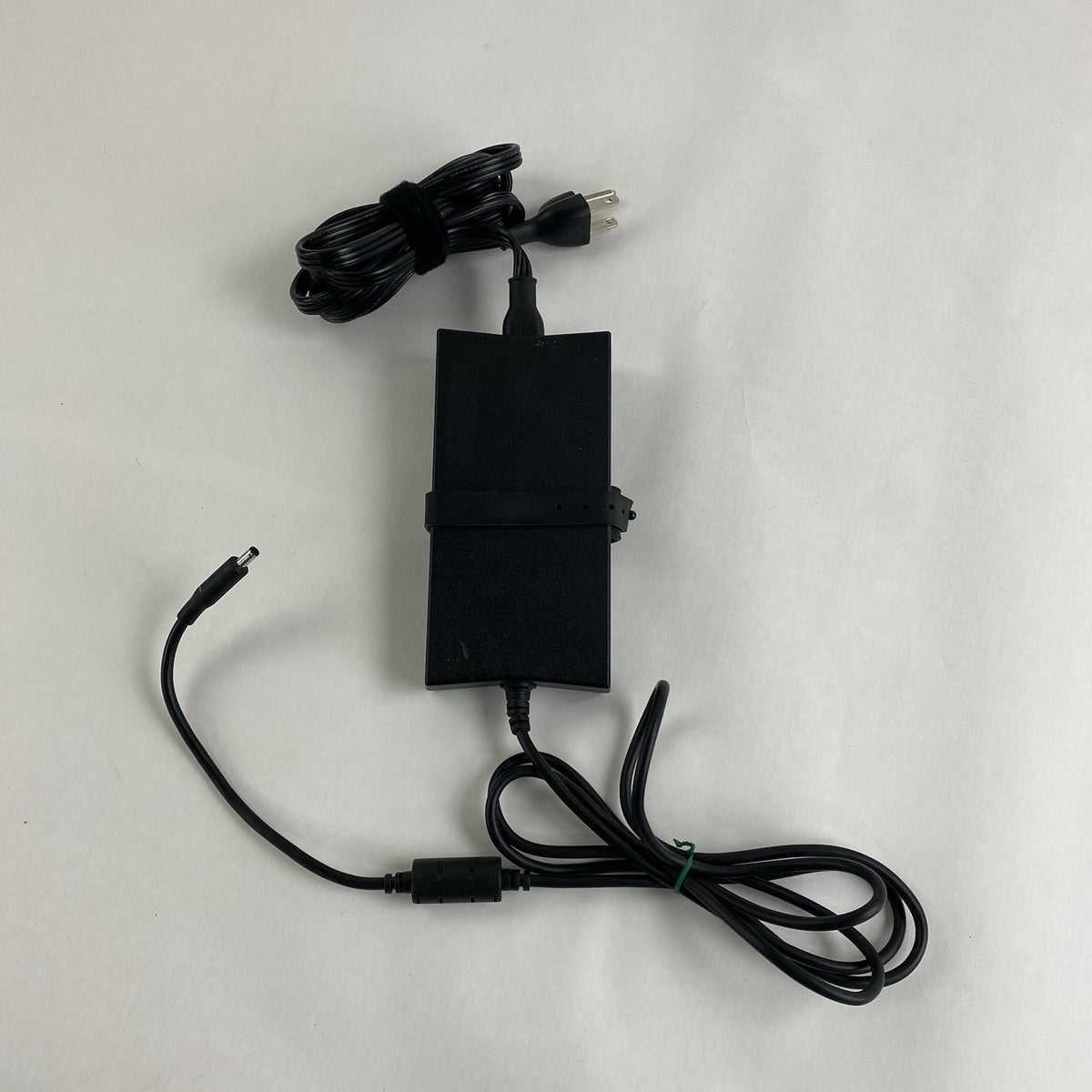 Dell LA130PM190 130W Small Barrel AC Adapter lot of 41