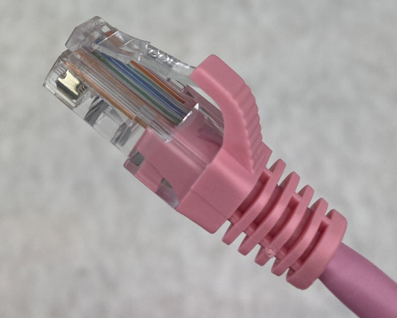 Lot( 5 ) 7ft Pink Cat5e C2G 00498 Snagless Unshielded UTP Ethernet Patch Cable