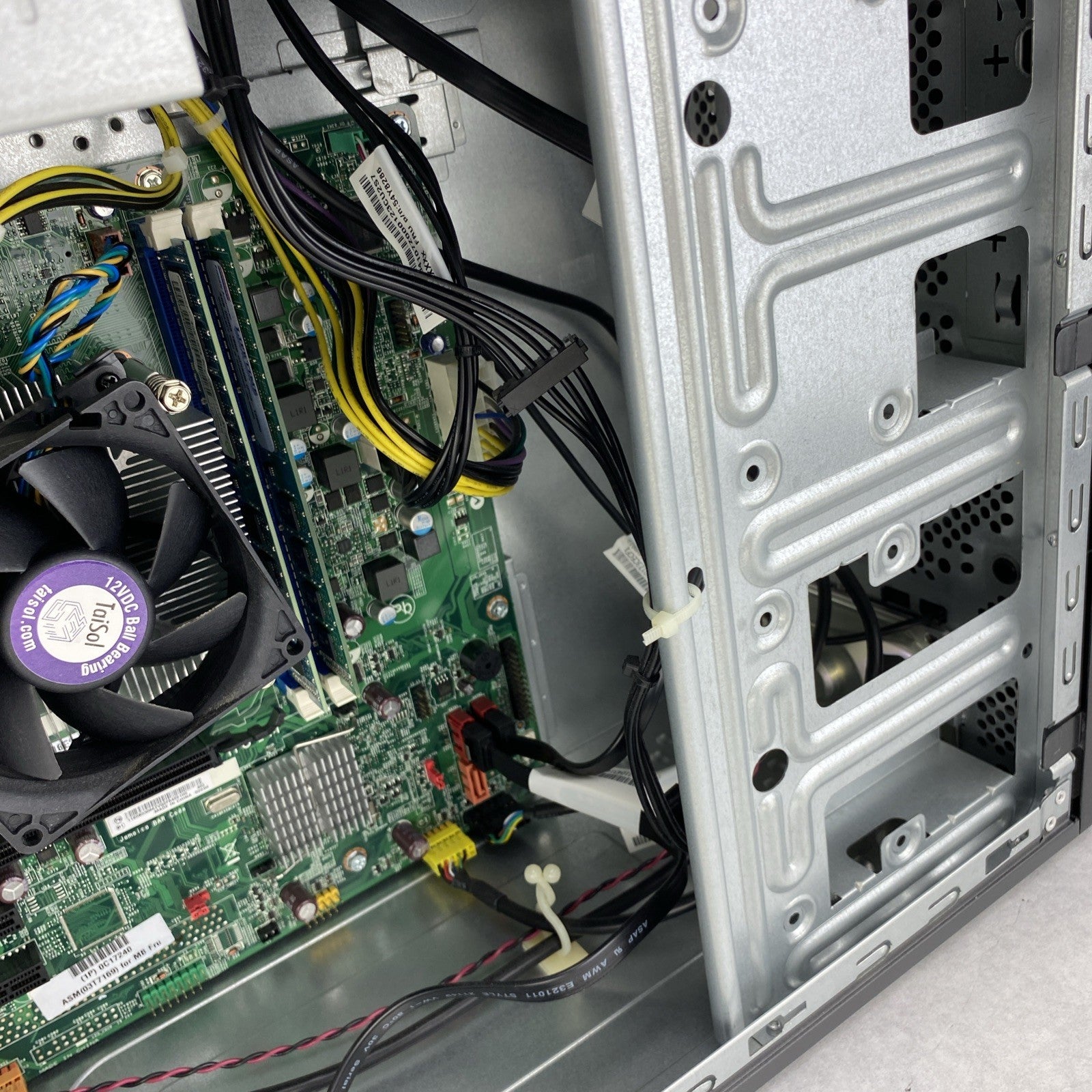 Lenovo ThinkCentre M73 MT Intel Core i3-4130 3.40GHz 8GB RAM No HDD No OS