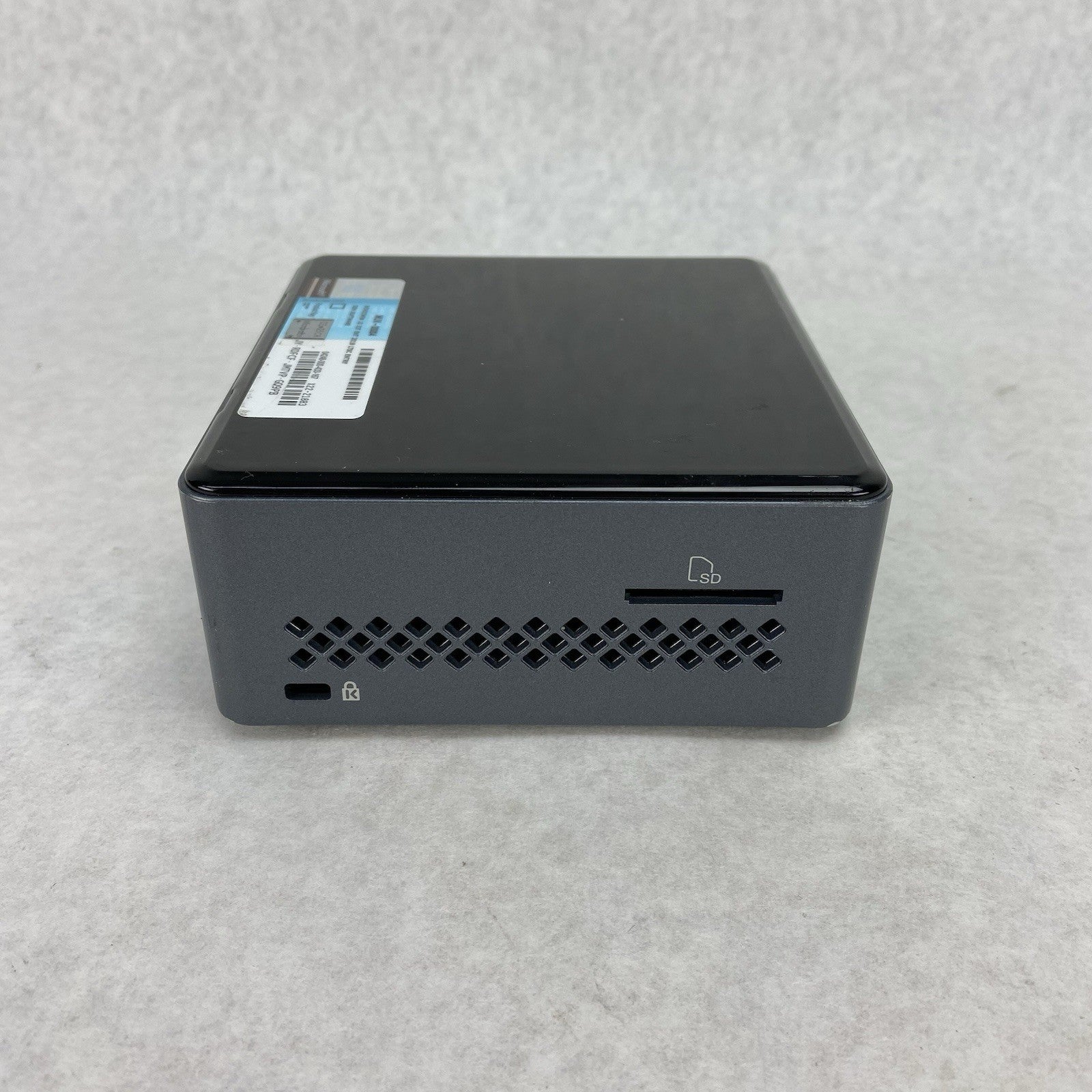 Intel NUC6CAY NUC Intel Celeron J3455 1.5GHz 4GB RAM No HDD\OS\AC4