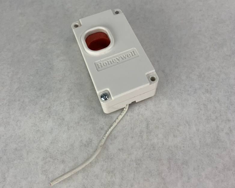 Lot of 2 Honeywell 270R Holdup Switch K0318-2 Rev C 10/07