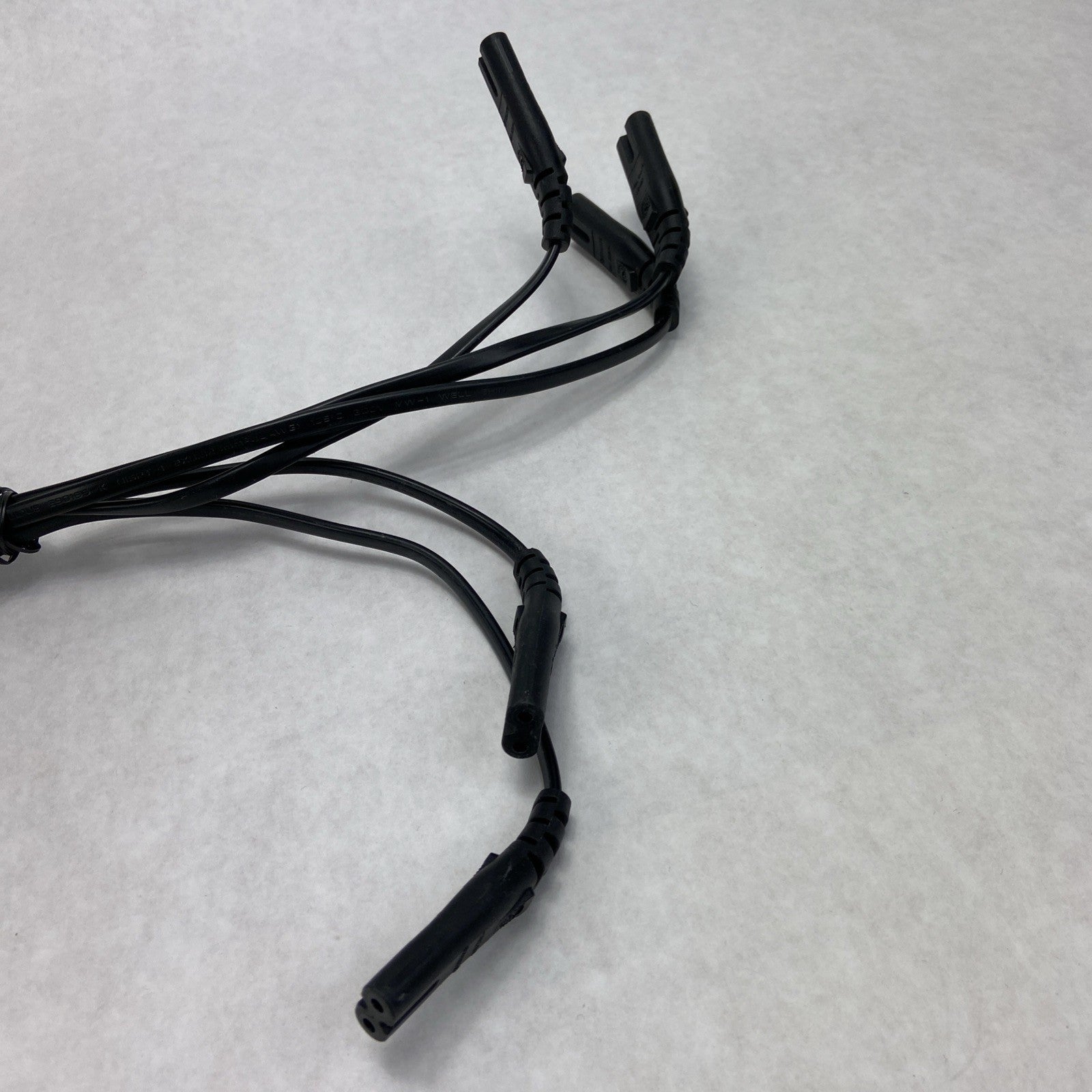 Bretford C7/Figure 8 - 8 Port SPLIT Charging Strip - Model 018-0268