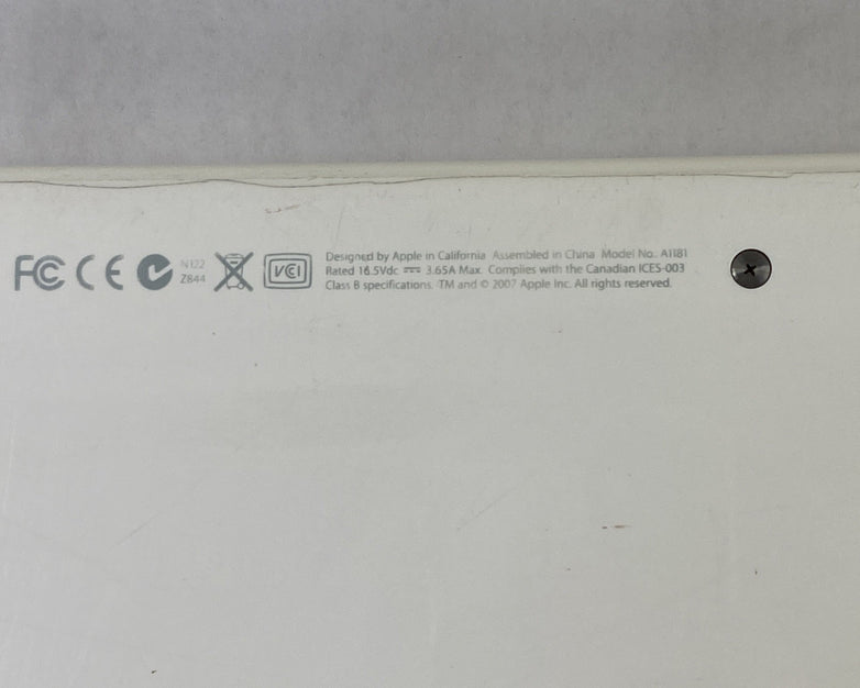 Apple MacBook A1181 2008 13" 2.1GHz Core 2 Duo 1GB RAM No HDD No OS No Battery