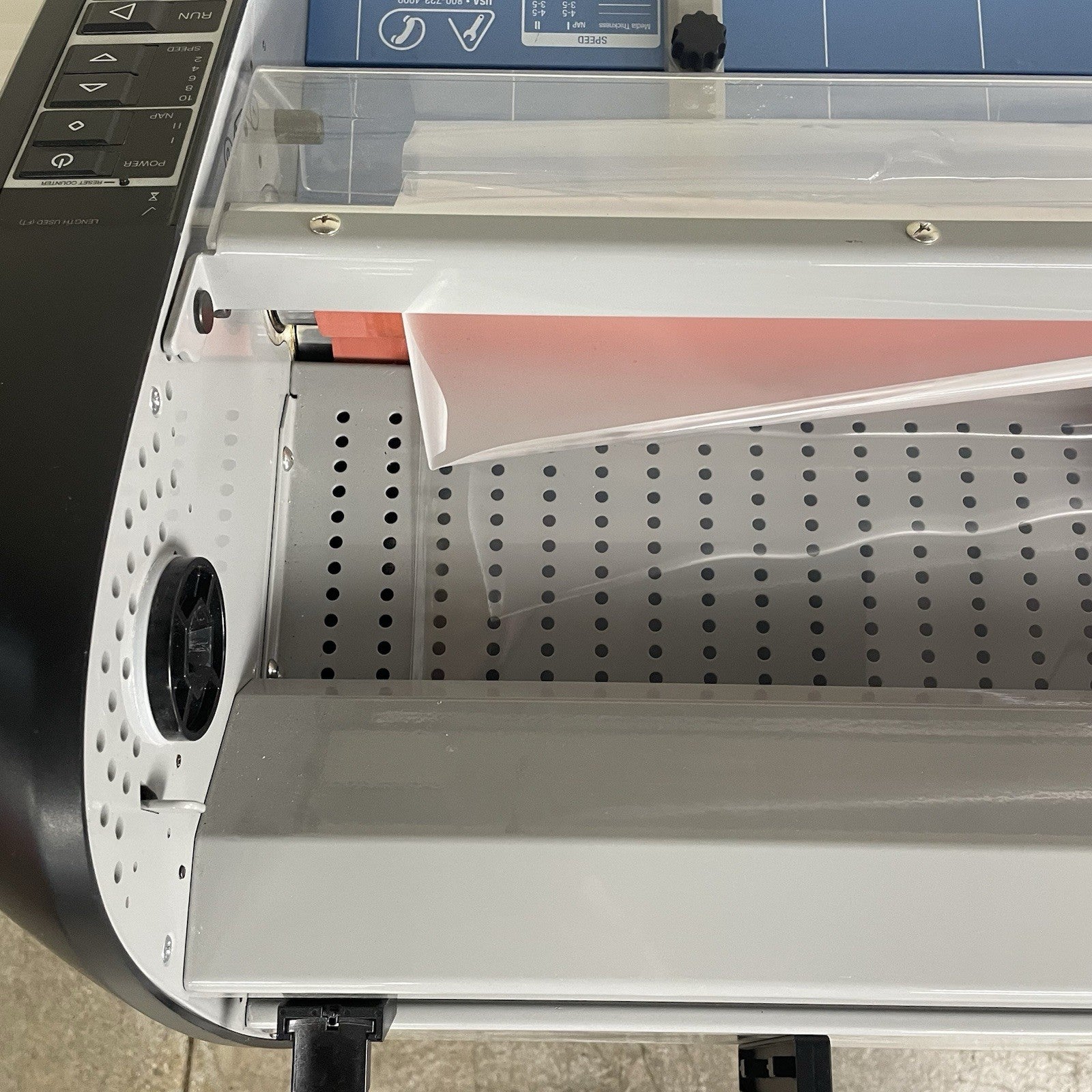 GBC Pinnacle 27 EZLoad Thermal Roll Laminator, 27" Maximum Width, 8-10