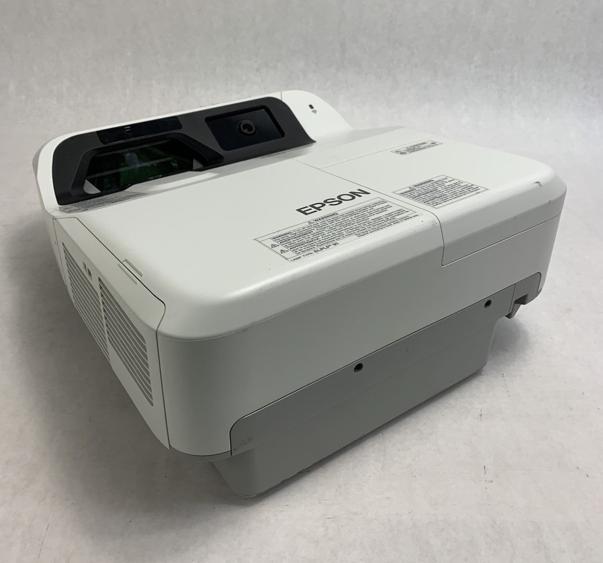 Epson PowerLite 695Wi H740A LCD Lamp Projector 564 Lamp Hours - No Remote0