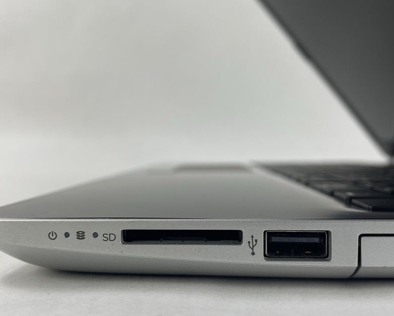 HP 15 da0032wm 15.6" i3-8130U 2.20 GHz 8 GB RAM No SSD/OS/AC