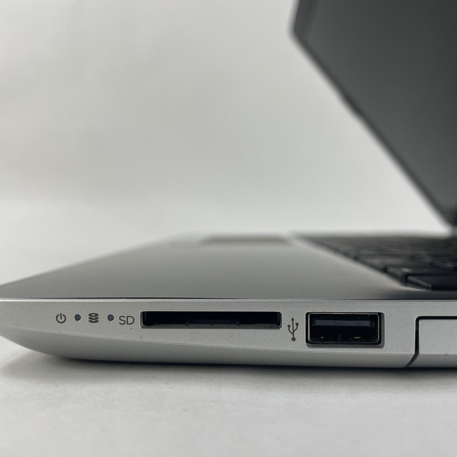 HP 15 da0032wm 15.6" i3-8130U 2.20 GHz 8 GB RAM No SSD/OS/AC5
