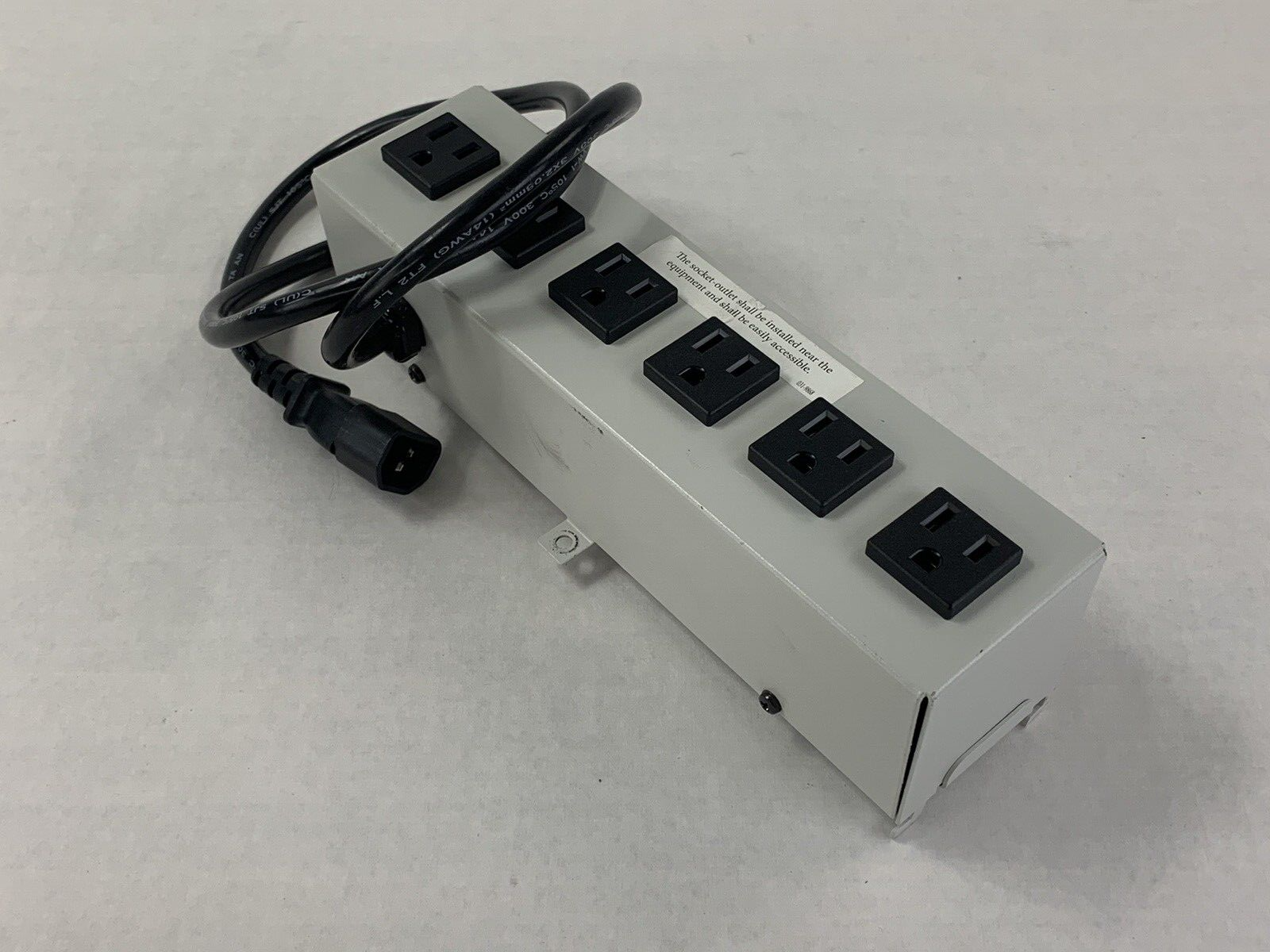 Bretford 060-0922 Power Strip 125 VAC 12A 60HZ 6 Outlet