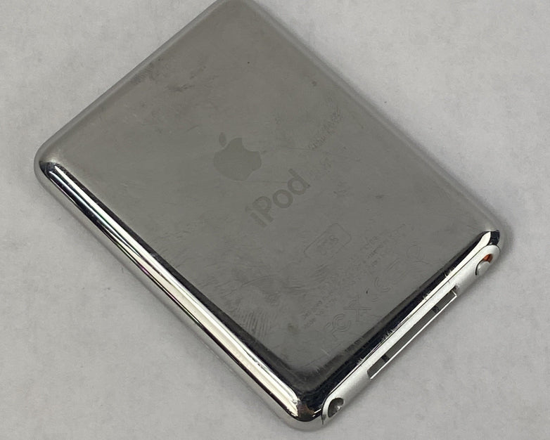 Apple iPod Nano 3rd Gen A1236 8GB Silver v1.1.3