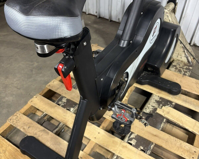 Expresso HD Interactive Upright Bike Tested Works Screen Freezes