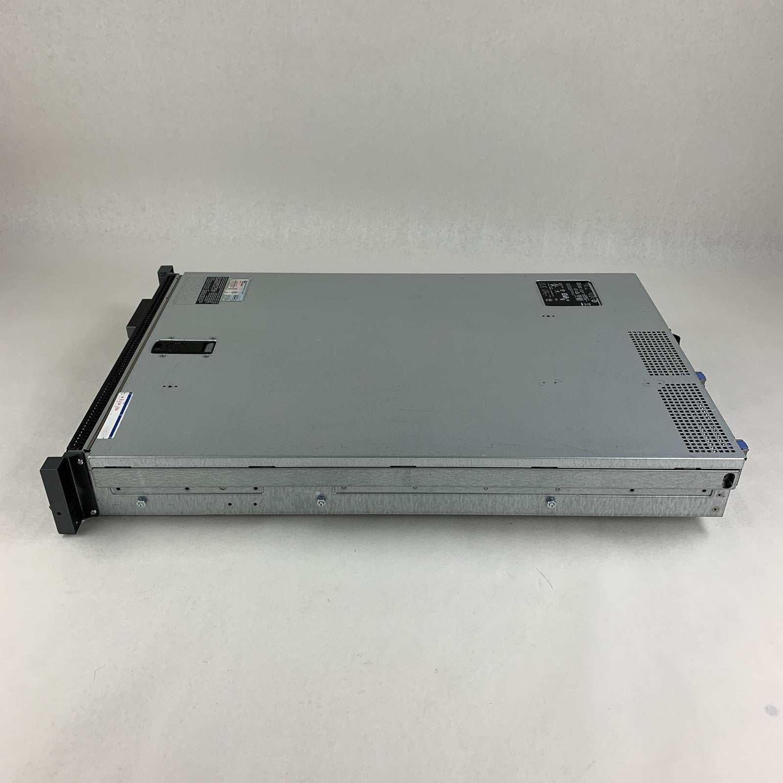 Dell PowerEdge R710 x1 Intel Xeon E5504 2.00 GHz 24 GB RAM No HDD No OS No CD