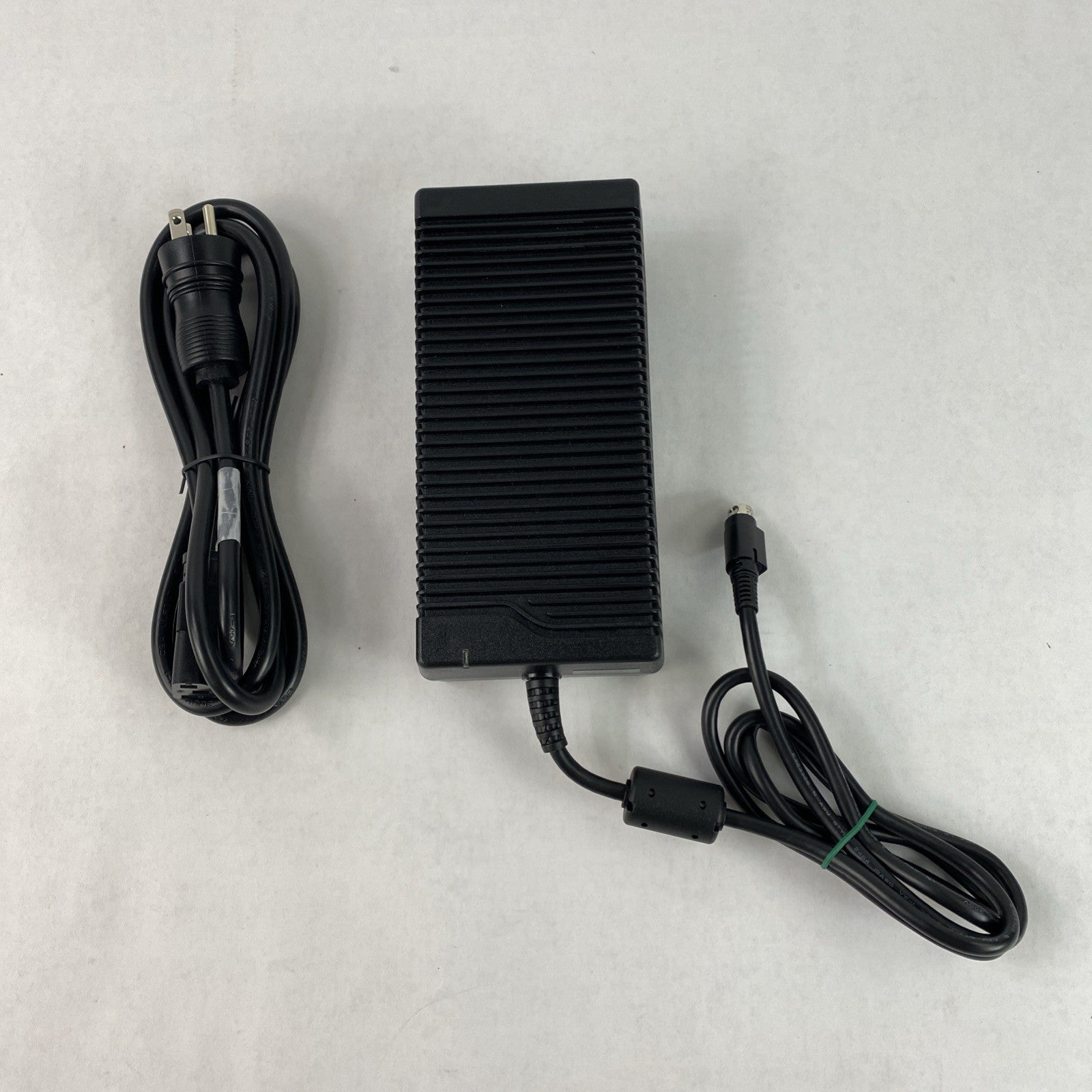 Sinpro HPU180A-108 4 Pin 24V 7.5A1