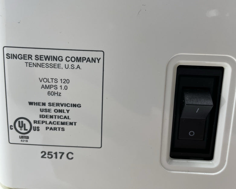 Singer 2517C Sewing Machine w/Accessories Tested