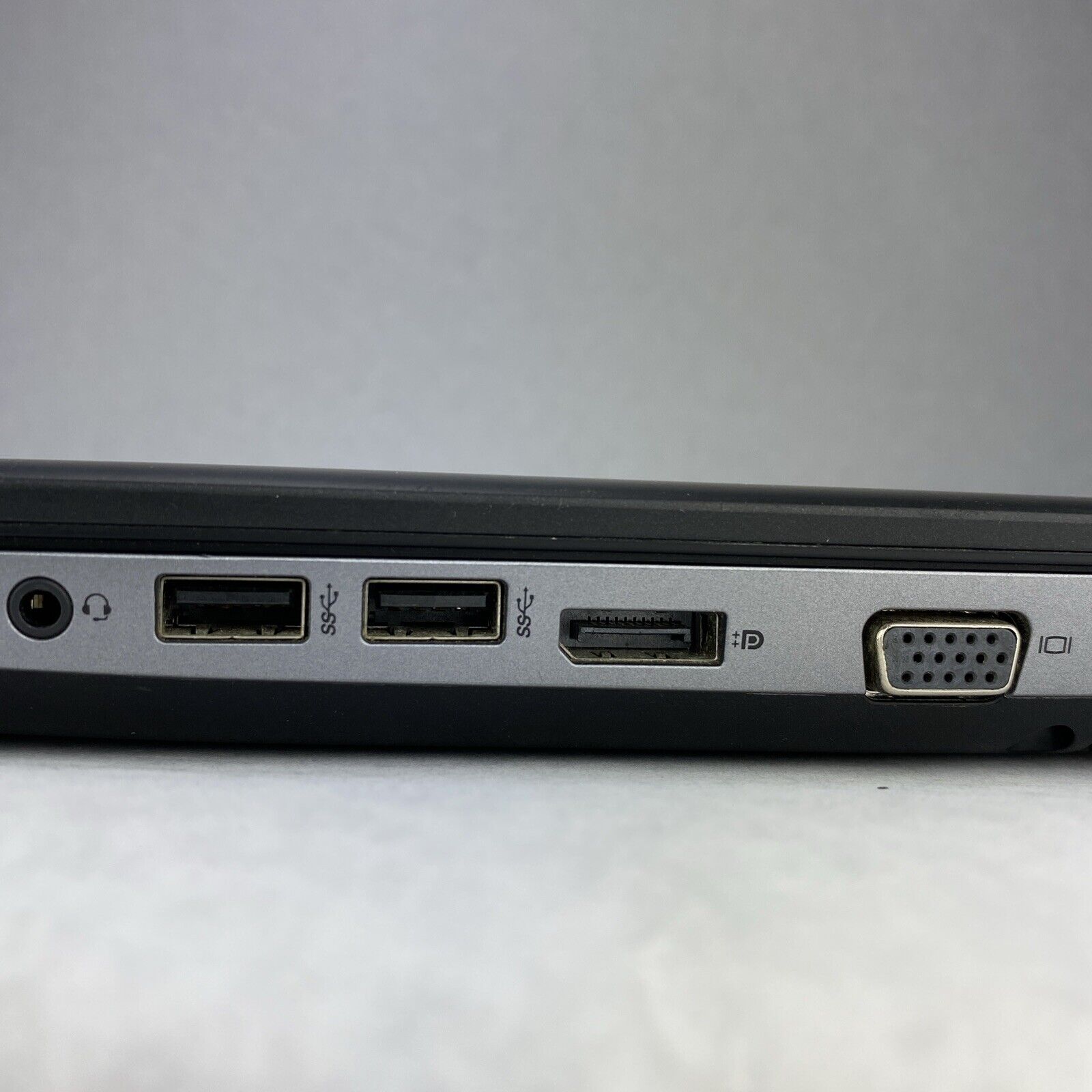 HP ProBook 650 G1 15.6" Intel Core i5-4300M 2.60GHz 4GB RAM No Battery No HDD OS