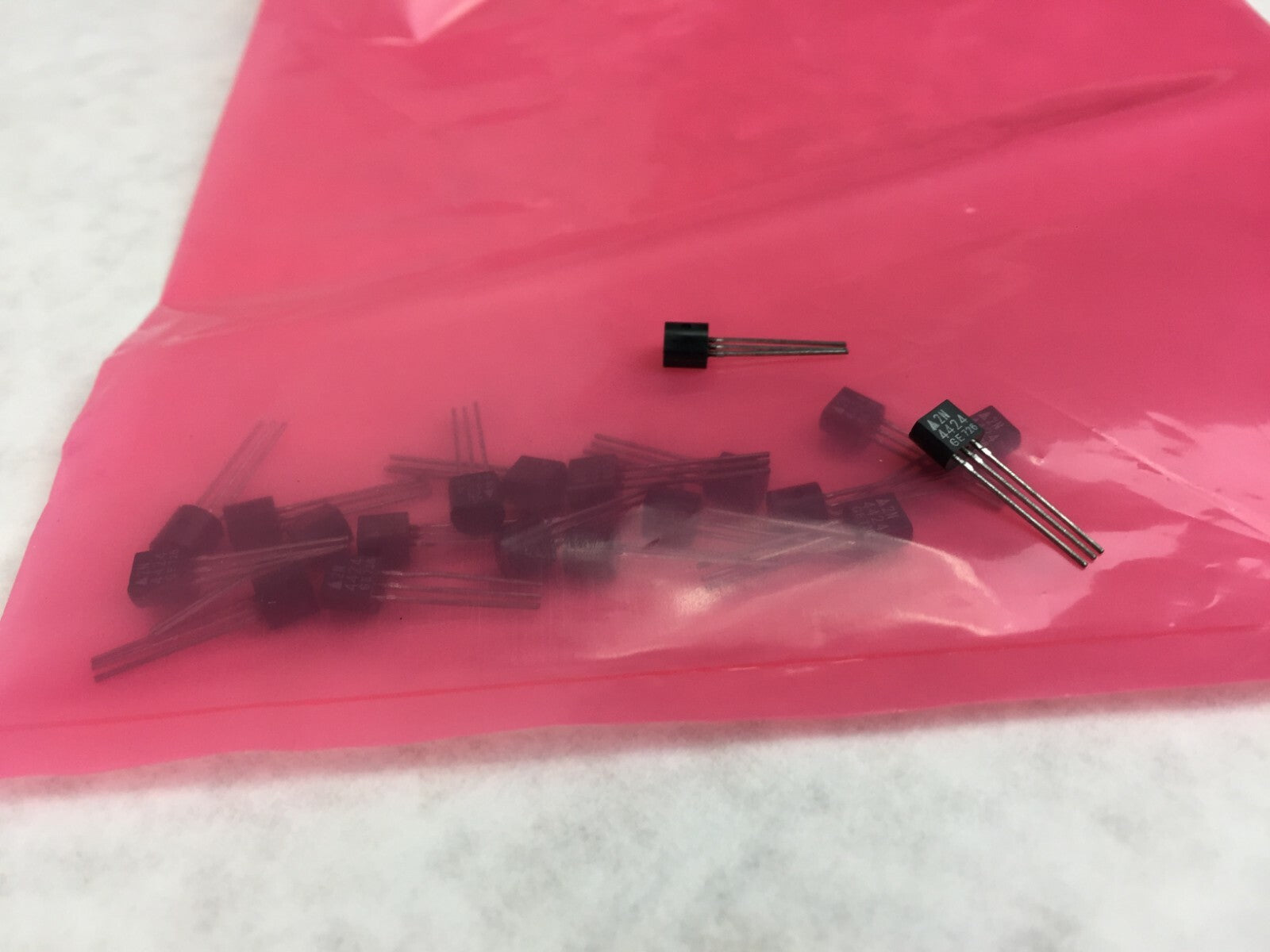 GE 2N4424 Small Signal Transistor TO-92  Lot of 20