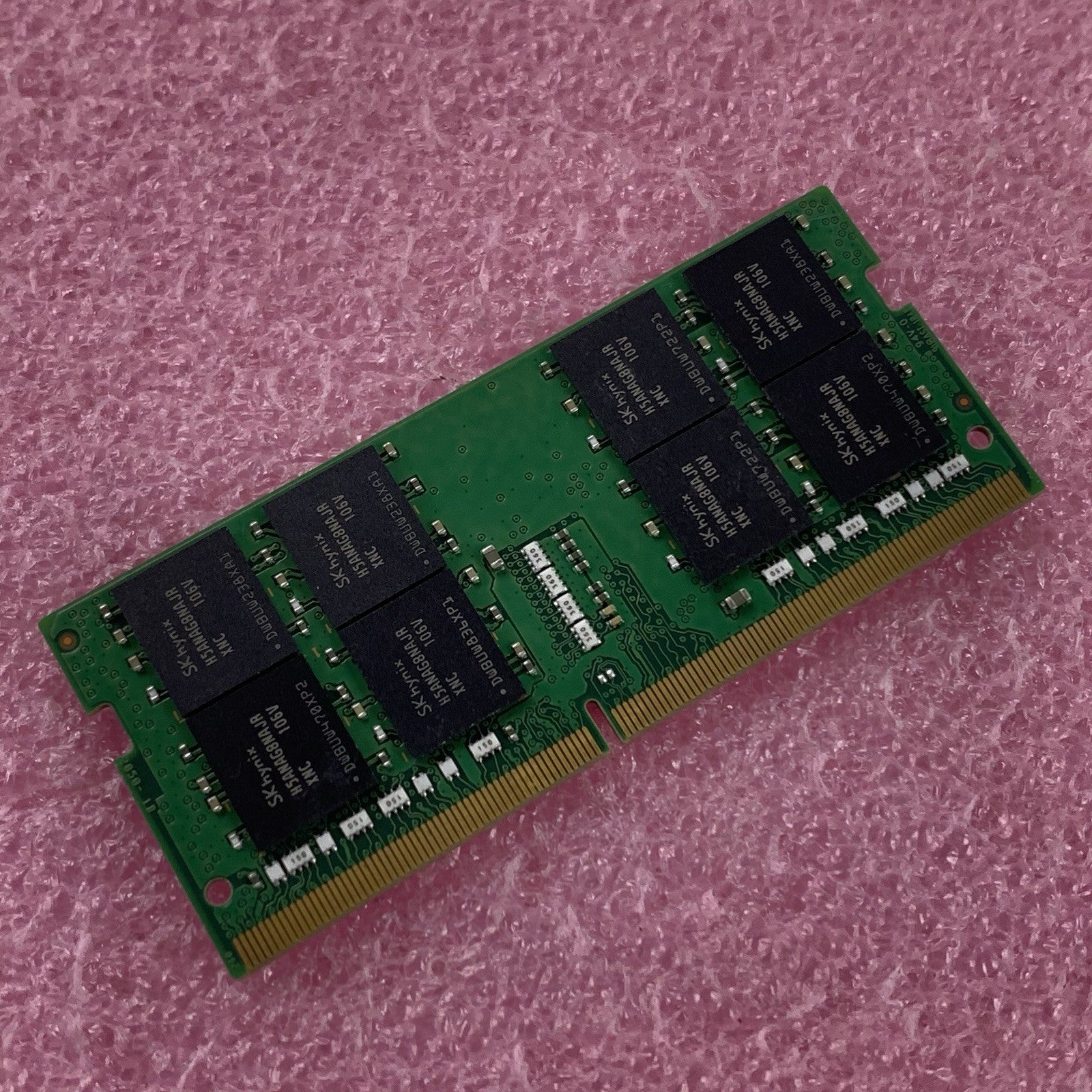 SK Hynix HMAA4GS6AJR8N-XN 32 GB DDR4 3200MHz PC4-3200AA Laptop RAM Memory4