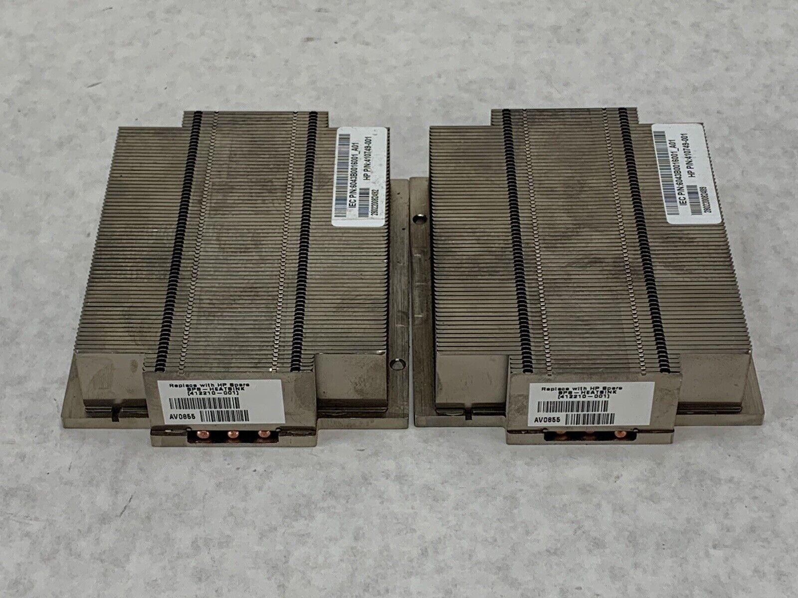 HP 412210-001 HP Server Heatsink for Proliant DL360 DL165 G5 Lot of (2)