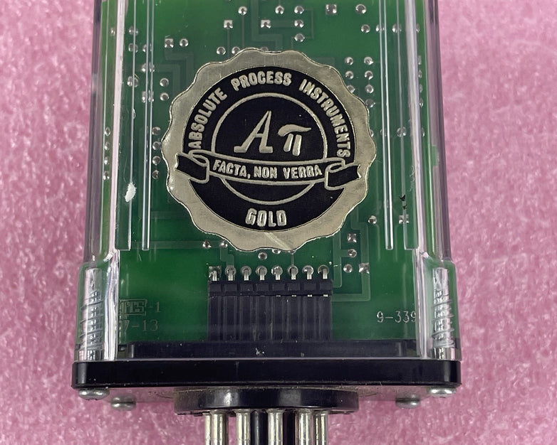 Absolute Process Instruments API Model API-1400 G (M8D)