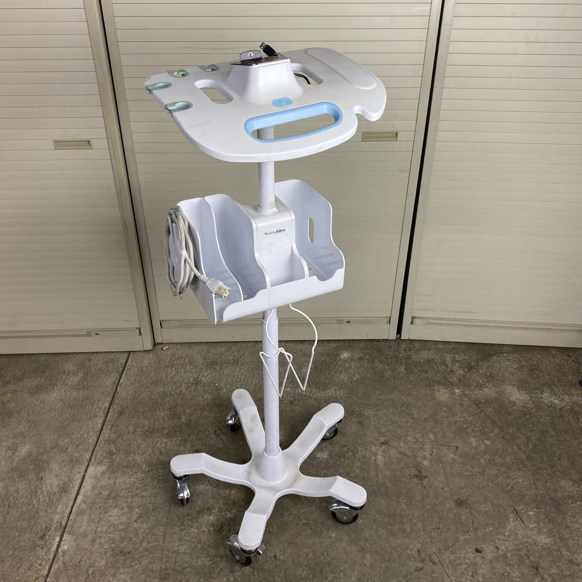 Welch Allyn 4800-60 Mobile Stand Rolling Cart for Vital Signs Monitor 6000Series0